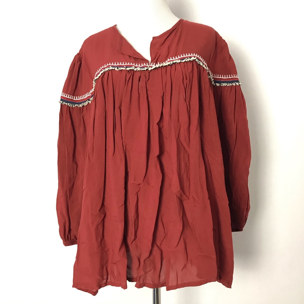 Outfitters Red Orange Size Medium Women’s Long Sleeve Blouse